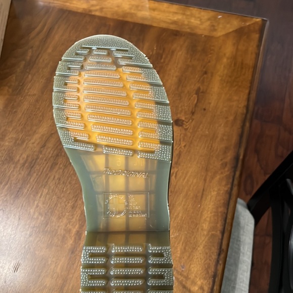 White lace up doc marten boots - Picture 3 of 5